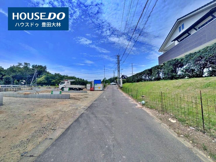 *井上小学校・井郷中学校*
見るだけ聞くだけOK!【お気軽に資料請求!不動産のことならなんでも/ハウスドゥ豊田大林】