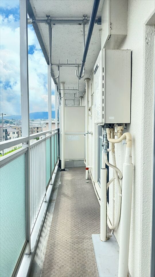 日当たりが良く、明るい空間です。南向きで、日光を十分に取り入れられます。