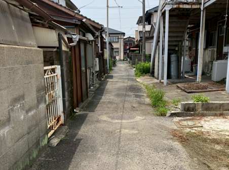 周辺は落ち着いた住宅街!静かで穏やかな暮らしを求められている方におすすめです。