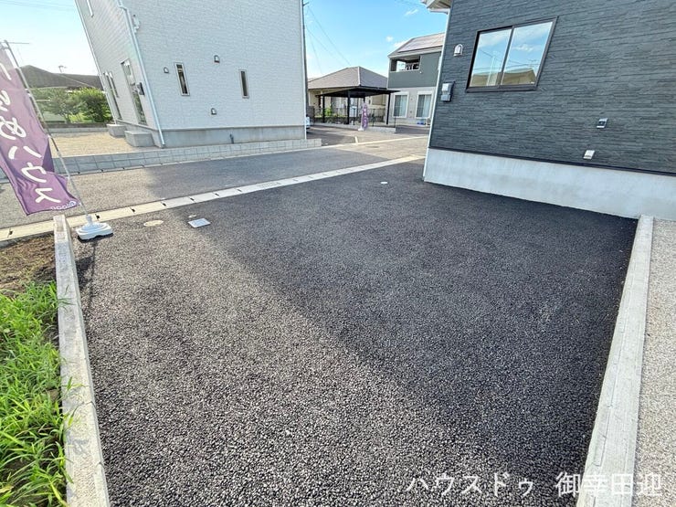 ■車と趣味の幅が広がる場所■単なる駐車スペースではない、洗車やタイヤ交換、DIYにも使える多目的な屋外スペースです。