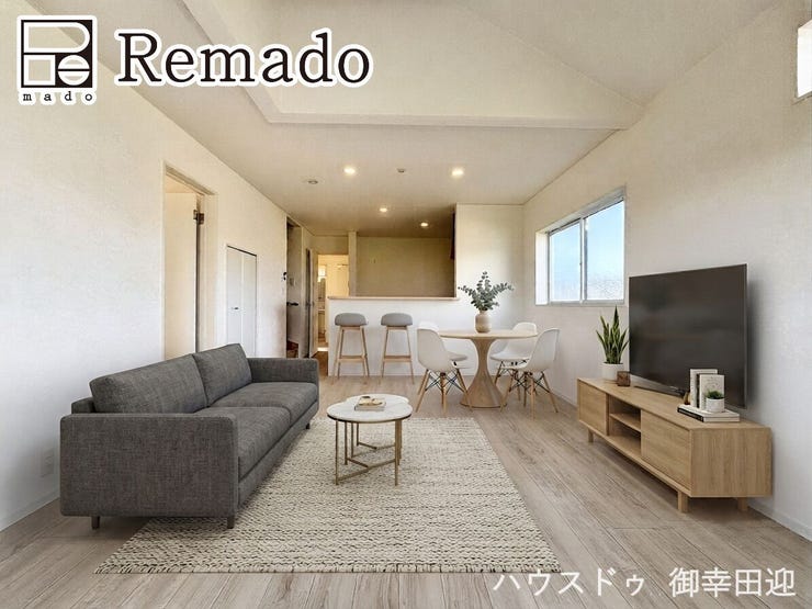 【リビング】
■家族の笑顔が集う中心地■お気に入りの家具を迎え、窓からは心地の良い光が差し込みます。※CGで家具を配置しています。
