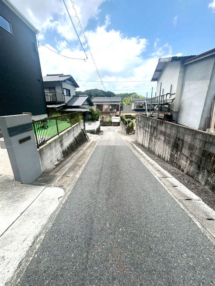 【駐車場4台以上】オール電化♪省エネ給湯器♪全居室収納♪モニター付きインターホン♪浴室乾燥機♪