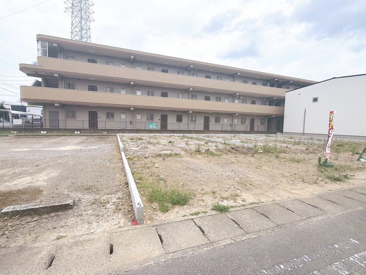 【見学予約】
当物件と同様の物件の見学も可能です!
実際の間取りや雰囲気を体感しながら住まいをイメージできます!気になる方はぜひお気軽にお問い合わせください♪
TEL:0120-729-710