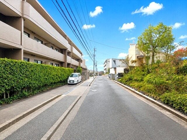 近隣の雰囲気は実際に見て、感じていただくのが一番です!
ぜひ現地を見に来てください♪お問い合わせお待ちしております。