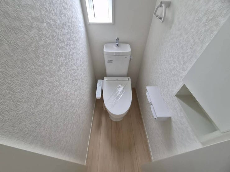 2階にトイレがあることで、夜中や朝の時間帯も1階まで降りる必要がなく便利♪家族みんなの暮らしを快適にサポートします。