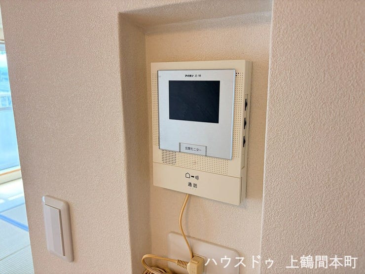 急な来客時も落ち着いて対応できるインターホン設備。