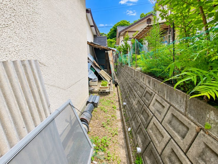 ※本画像は実際の外観写真をもとに、明るさや見やすさを調整した加工を施したイメージです。
実際の見え方とは多少異なる場合がございます。