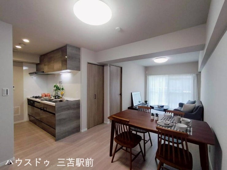 《LDK》14.5帖のLDK、南西側日当たり良好