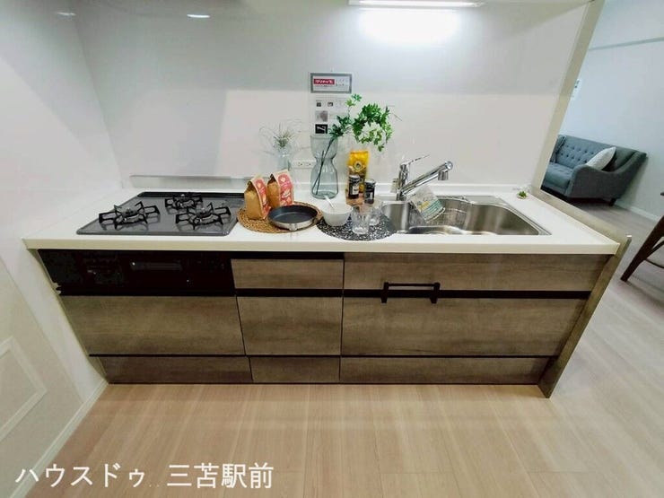 《キッチン》給湯器、給排水管新規交換済