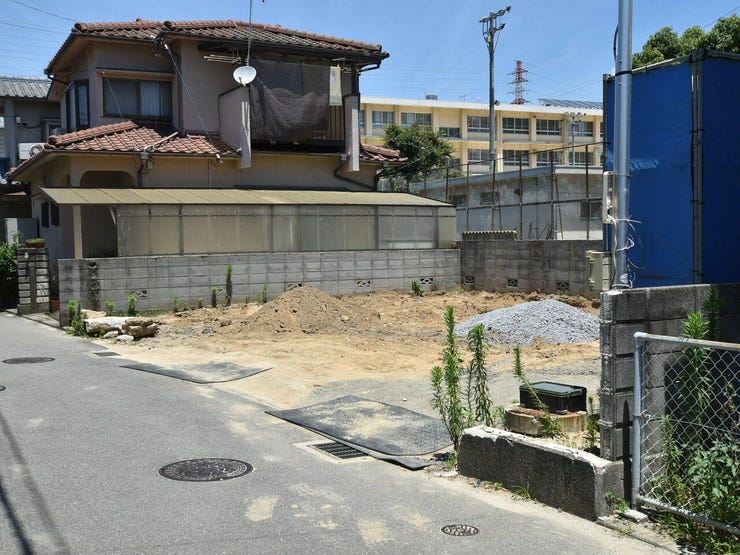 建設地を南西側より撮影 2026.07.14