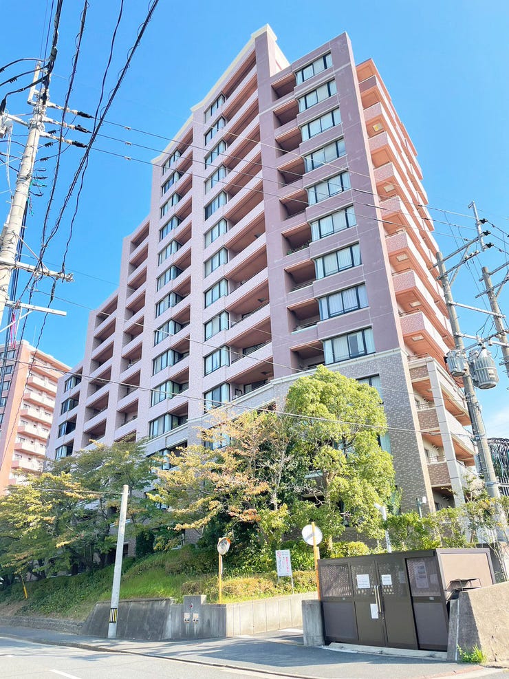 【外観】
【2026年10月リフォーム】ヴェルデコート青山3番館♪青山小・穴生中学校♪小学校迄徒歩10分圏内♪