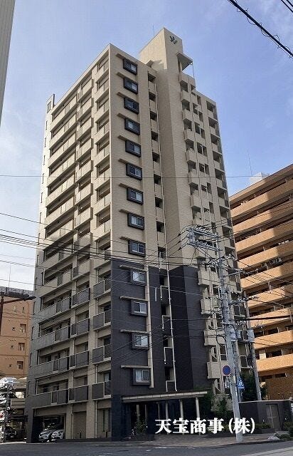【外観】
大切なペットと一緒に暮らせるマンション♪
明るい南向きバルコニー