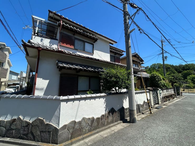 南西角地・建築条件なしの売土地登場!
