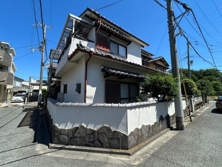 南西角地・建築条件なしの売土地登場!