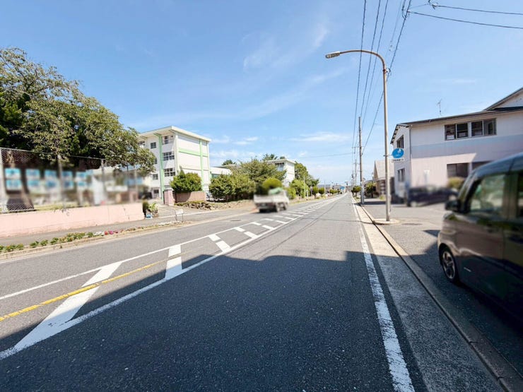 【グランドハイツ小石 中古マンション】シャンプードレッサー♪温水洗浄便座♪スーパーまで徒歩5分圏内♪