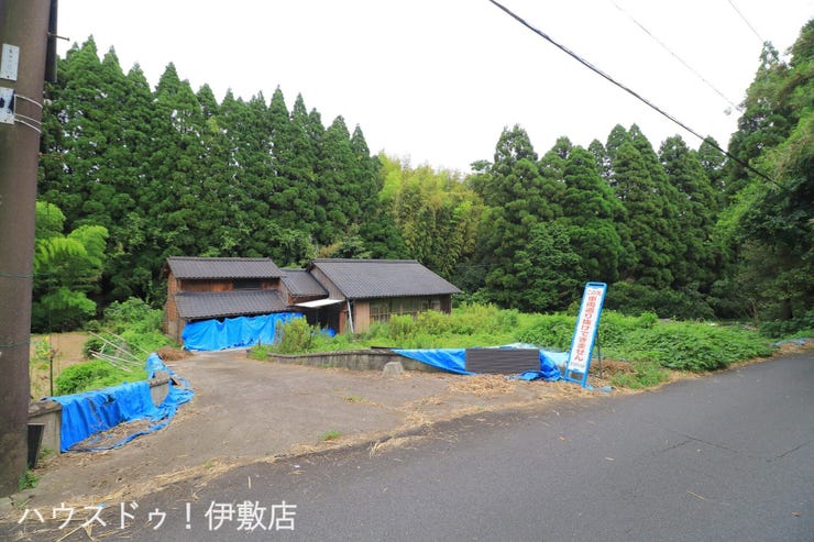 【外観】
【外観写真】
・敷地331坪!平屋建て+駐車場複数台+広々庭付が可能な広さ
