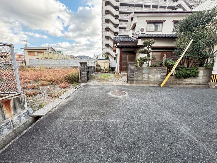 小倉南区沼本町 売地 建築条件無し♪更地♪徒歩10分圏内に商業施設多数有り♪沼小学校徒まで歩約8分♪