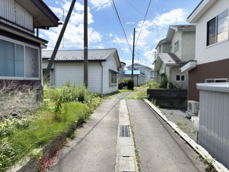 現地(2026年7月)撮影
◎建築条件無し◎
詳細は、ハウスドゥ 八戸田向までお気軽にお問い合わせくださいませ♪