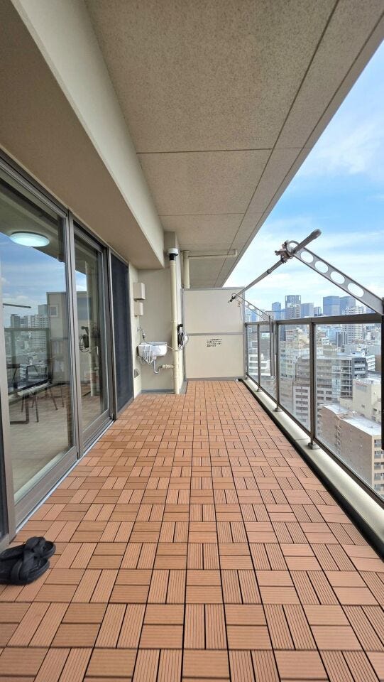 スロップシンク付きで開放感のあるワイドバルコニー!
