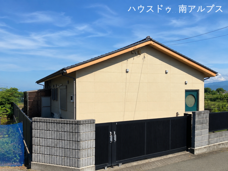 裏側