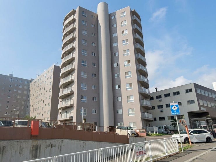 【外観】
全国約740店舗展開中のネットワークを活かし、【ハウスドゥ札幌栄町】が豊富な成約実績と情報力で住まい探しをサポート☆多くの方に選ばれている安心感で、理想の一邸へ導きます!お気軽にお問い合わせください♪