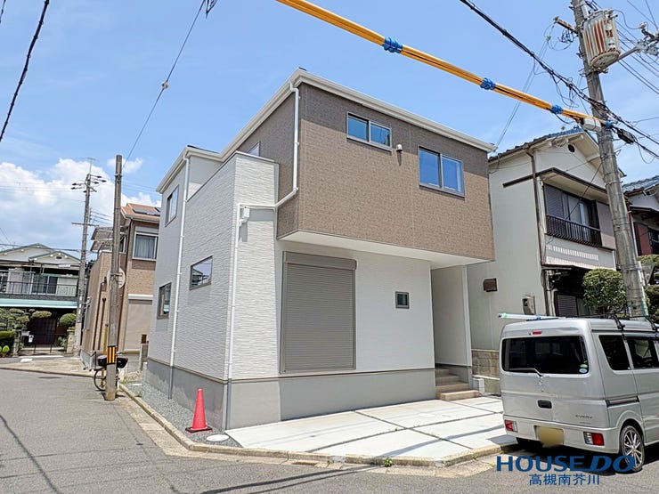 【外観】
★南西角地×西側道路約6.2m★陽当たりと開放感に恵まれたスタイリッシュな外観