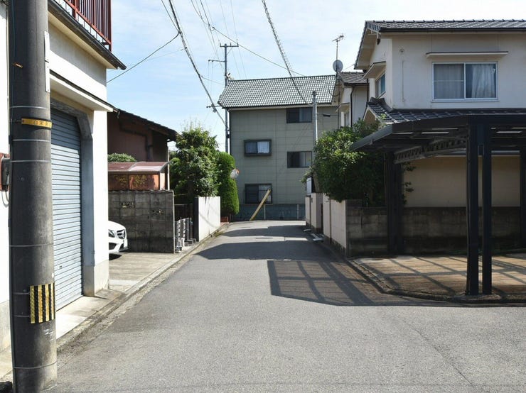 東側道路