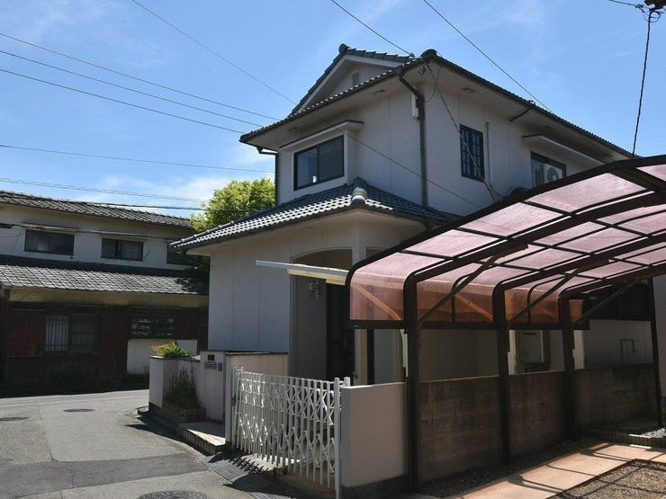 外観を北東側より撮影(リフォーム前)