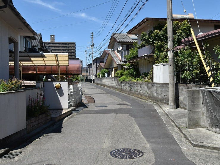 東側道路