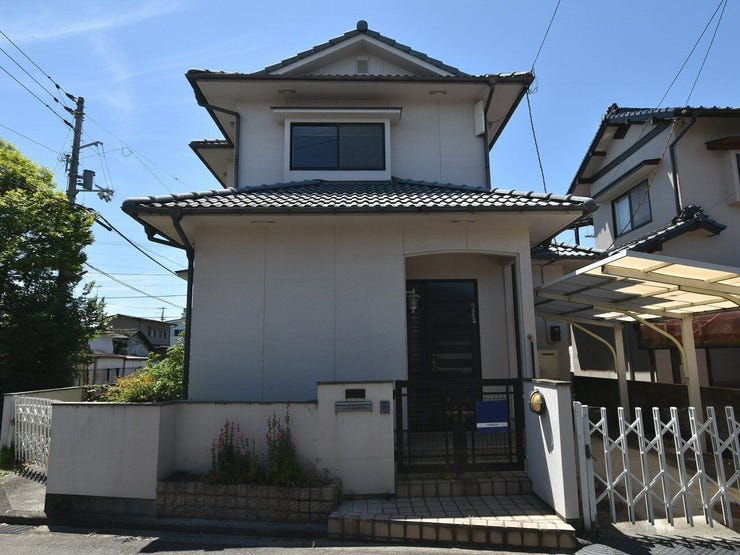 外観を東側より撮影(リフォーム前)