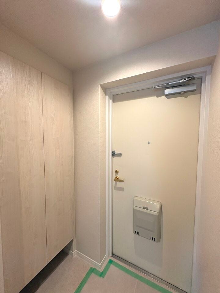 シューズボックスを設置した玄関。すっきり整頓された空間でお出迎えできます!