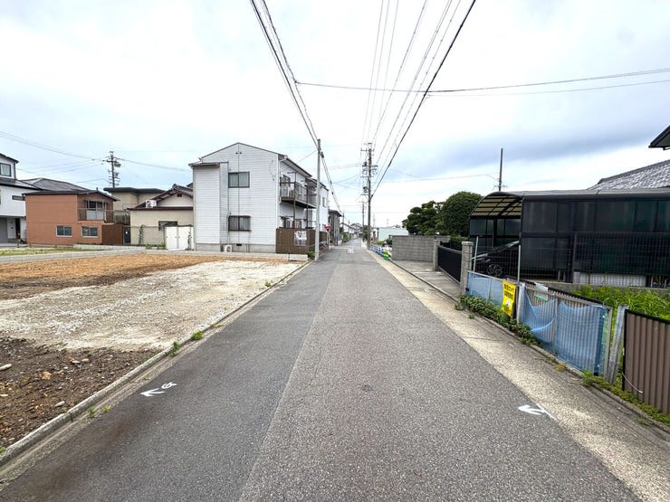 北側前面道路