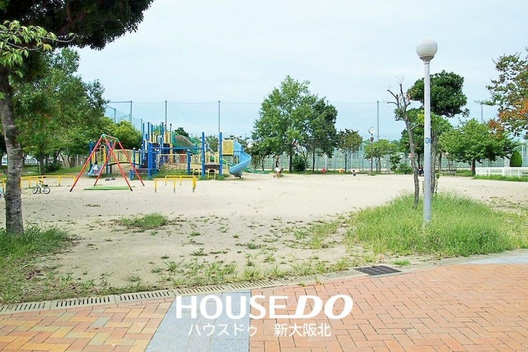 ■敷地内に遊具付きの公園がございます!
■遠くに行かなくてもお子様の遊ぶ場所があるのがうれしいですね♪