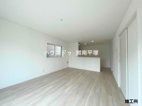 施工例
※本物件画像は取引する建物とは開口部・内装等の形状が異なります。