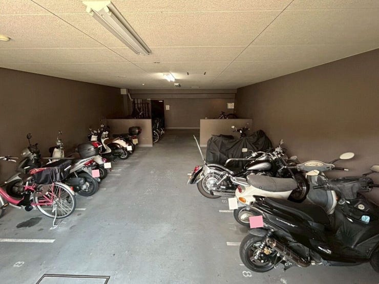 バイク置き場