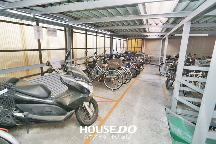 ■屋根付き駐輪場!雨が降っても大事な自転車が傷みにくいですね!