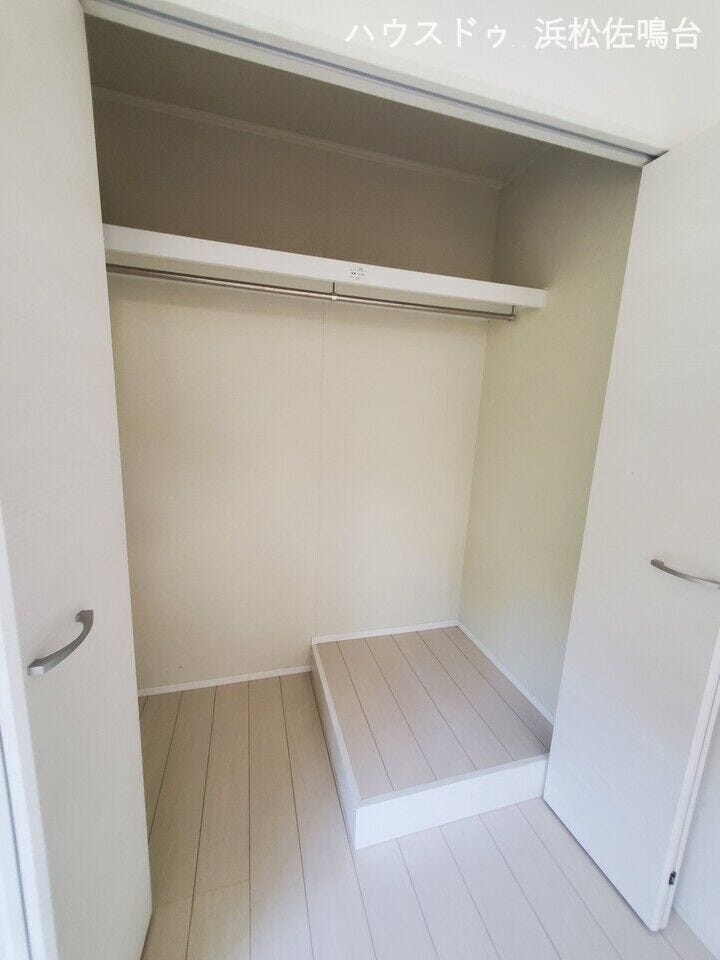 2階6.5帖洋室クローゼット