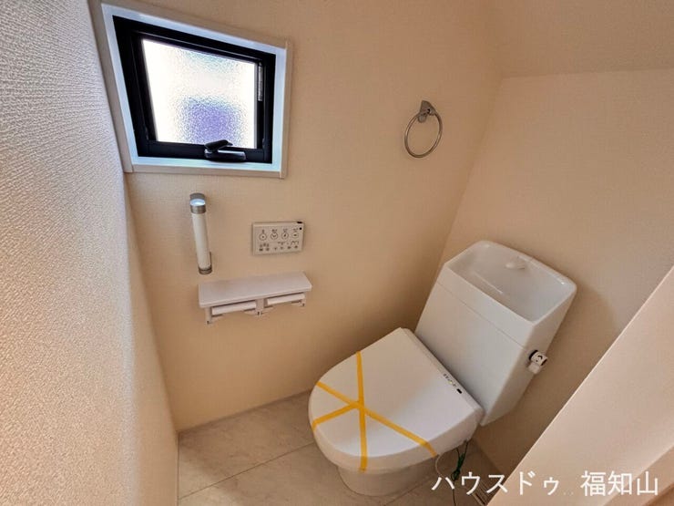 清潔感と快適性を備えた、使いやすいトイレ。