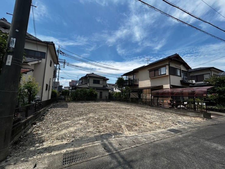 小中学校が徒歩10分圏内で、子育て世代にもおすすめの住環境です。