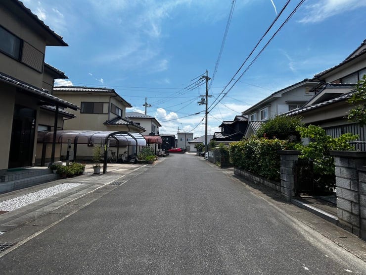 見通しの良い前道道路です