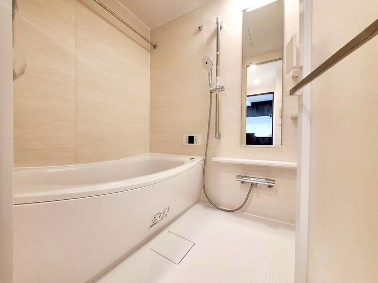 【Bathroom】リラックスできる空間で、一日の疲れを癒し、心身共にリフレッシュできます。