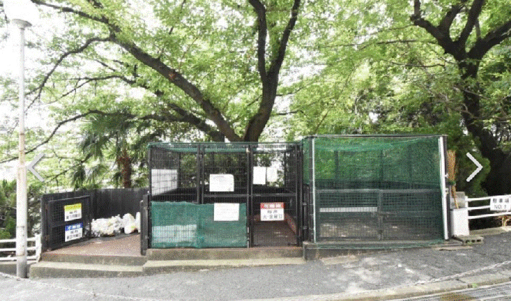 【敷地内ゴミ置き場】