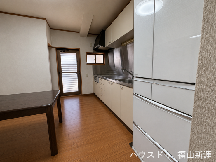 ※掲載写真はAI加工を用いて室内の物品を消去しております。実際の現況と異なる場合は、現況を優先とさせていただきます。