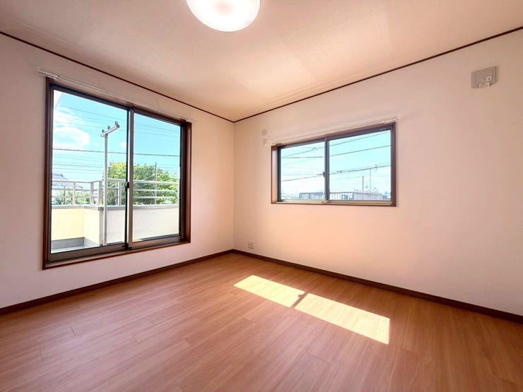 ◇ご来店方法◇
ナビで「ハウスドゥさいたま北宿通り」で検索♪
ローソンストア100に駐車場に4台駐車可能!
手ぶらでOK!キッズスペース完備でお子様連れ大歓迎♪