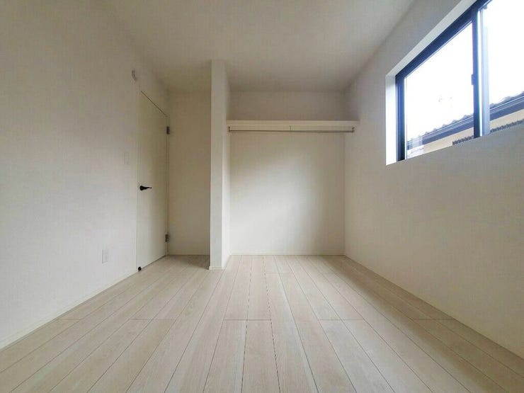 【Bedroom】主寝室や子ども部屋、在宅ワークにも使える洋室。暮らしに合わせて自由にレイアウトできます。