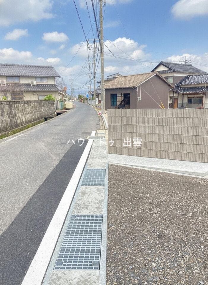 4区画分譲地のごみ置き場です。本物件の南東角にあるので、ごみ出しもスムーズ!ごみ置き場も分譲地購入者の共有地です。