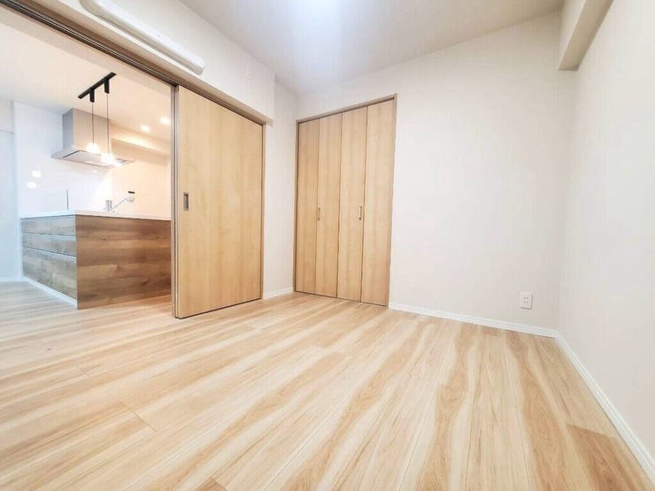 【Bedroom】主寝室や子ども部屋、在宅ワークにも使える洋室。暮らしに合わせて自由にレイアウトできます。