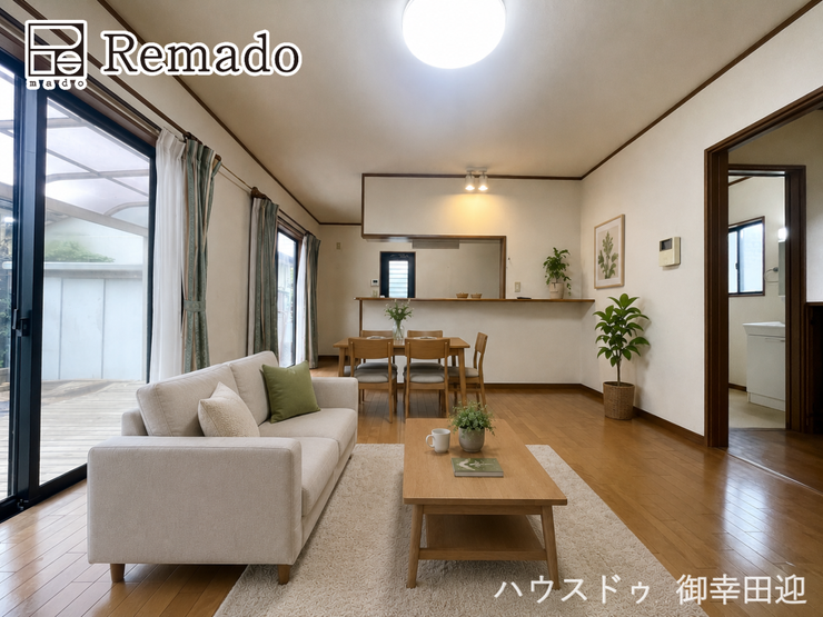 【リビング】
■家族の笑顔が集う中心地■お気に入りの家具を迎え、窓からは心地の良い光が差し込みます。※CGで家具を配置しています。