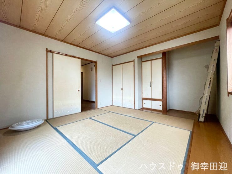 ■1階和室■ゲストをもてなし、昼寝や家事にも使える、畳のぬくもりが心地よい多目的万能スペース。