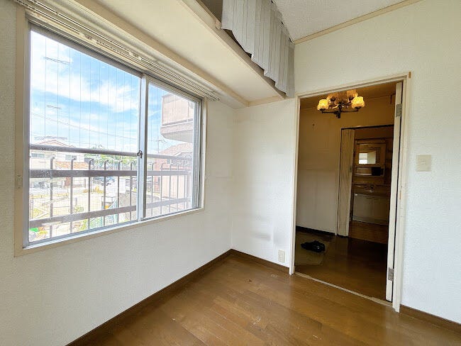 色合いに統一感のある、落ち着いた雰囲気のお部屋です。